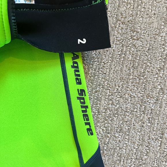 Aqua Sphere Toddler size 2 wetsuit / one piece rashguard - new without tags - Picture 12 of 12